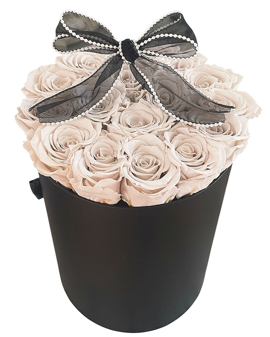 Chic Bouquet (Forever Roses)